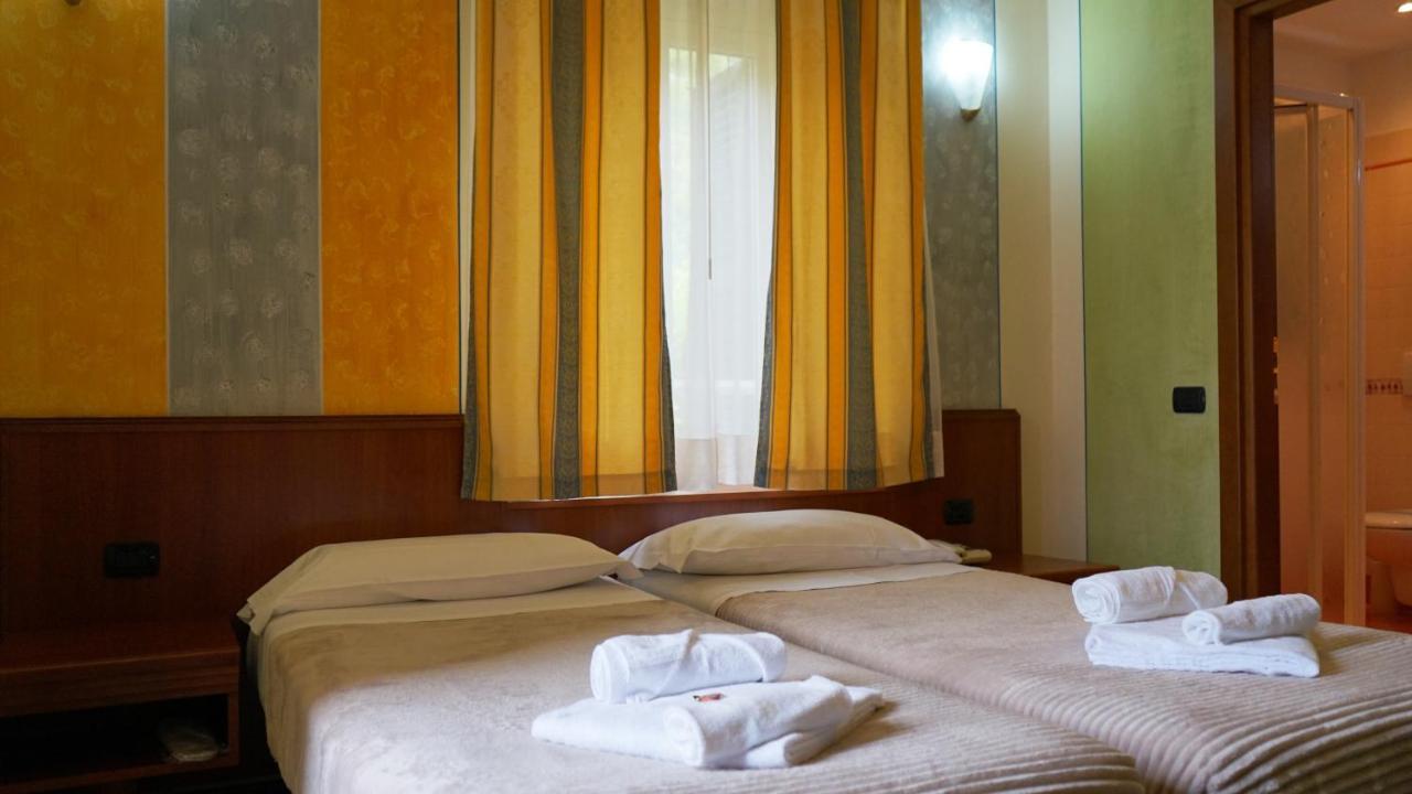 Albergo Bel Soggiorno Oggebbio Luaran gambar